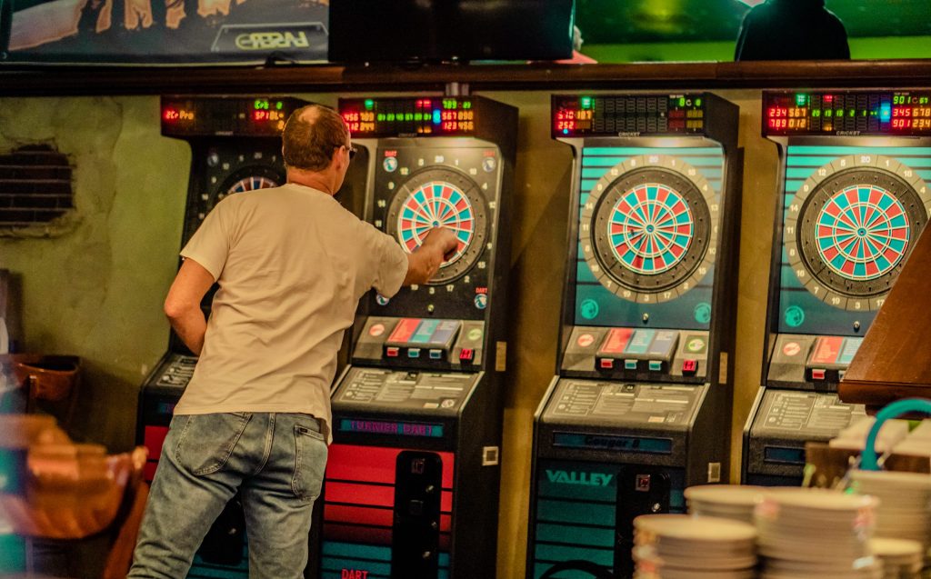 Darts & Games